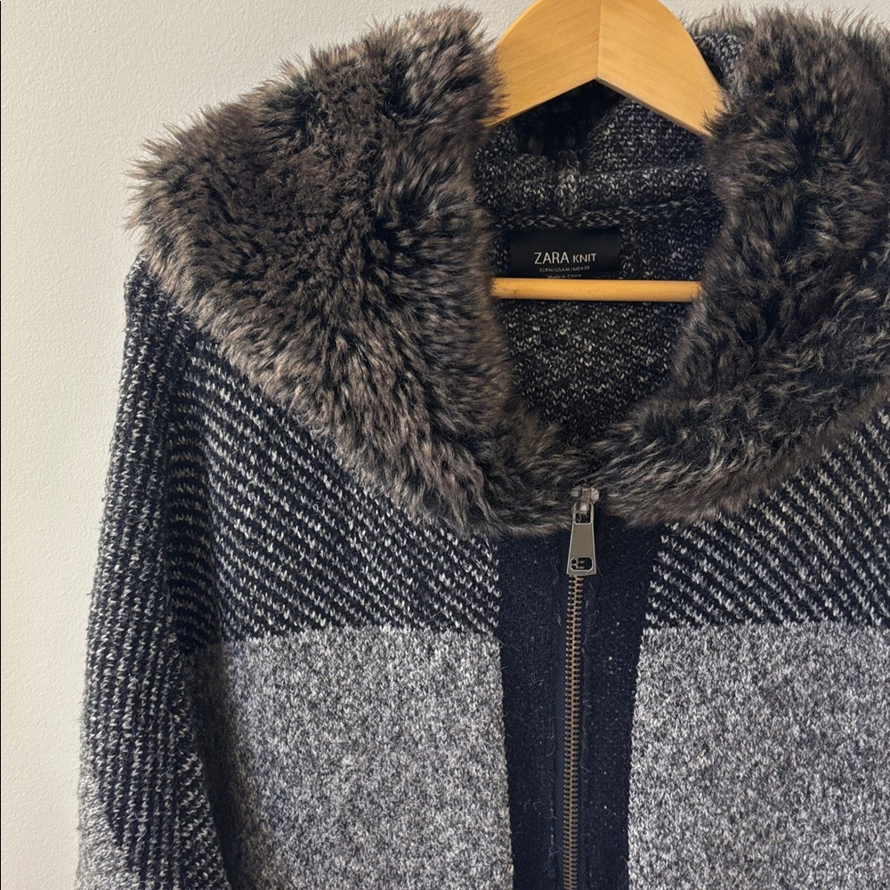 ZARA Poncho with Faux Fur Trim Hood, Sz M. - Picture 5 of 16